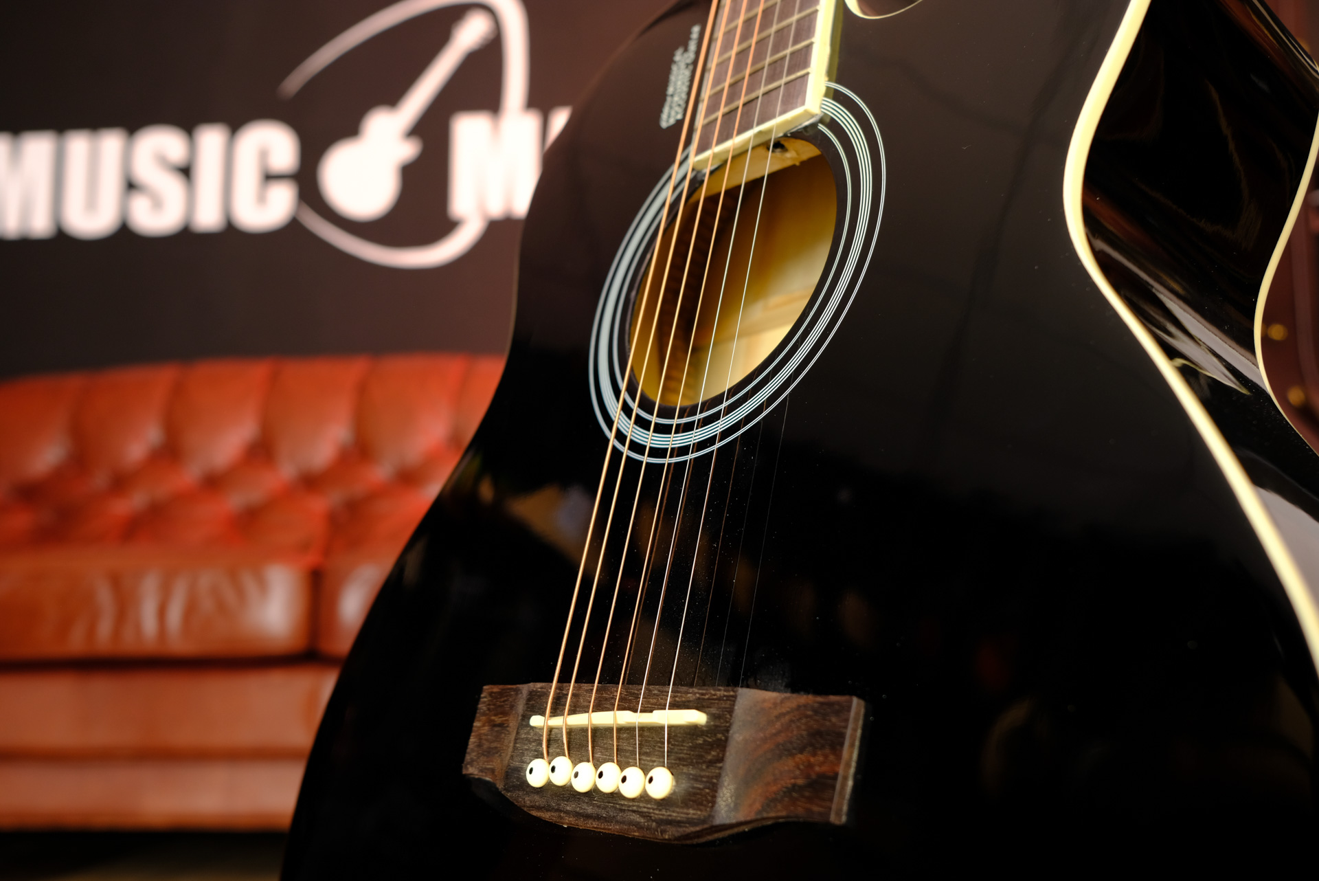 Акустическая гитара Elitaro E4010C BK