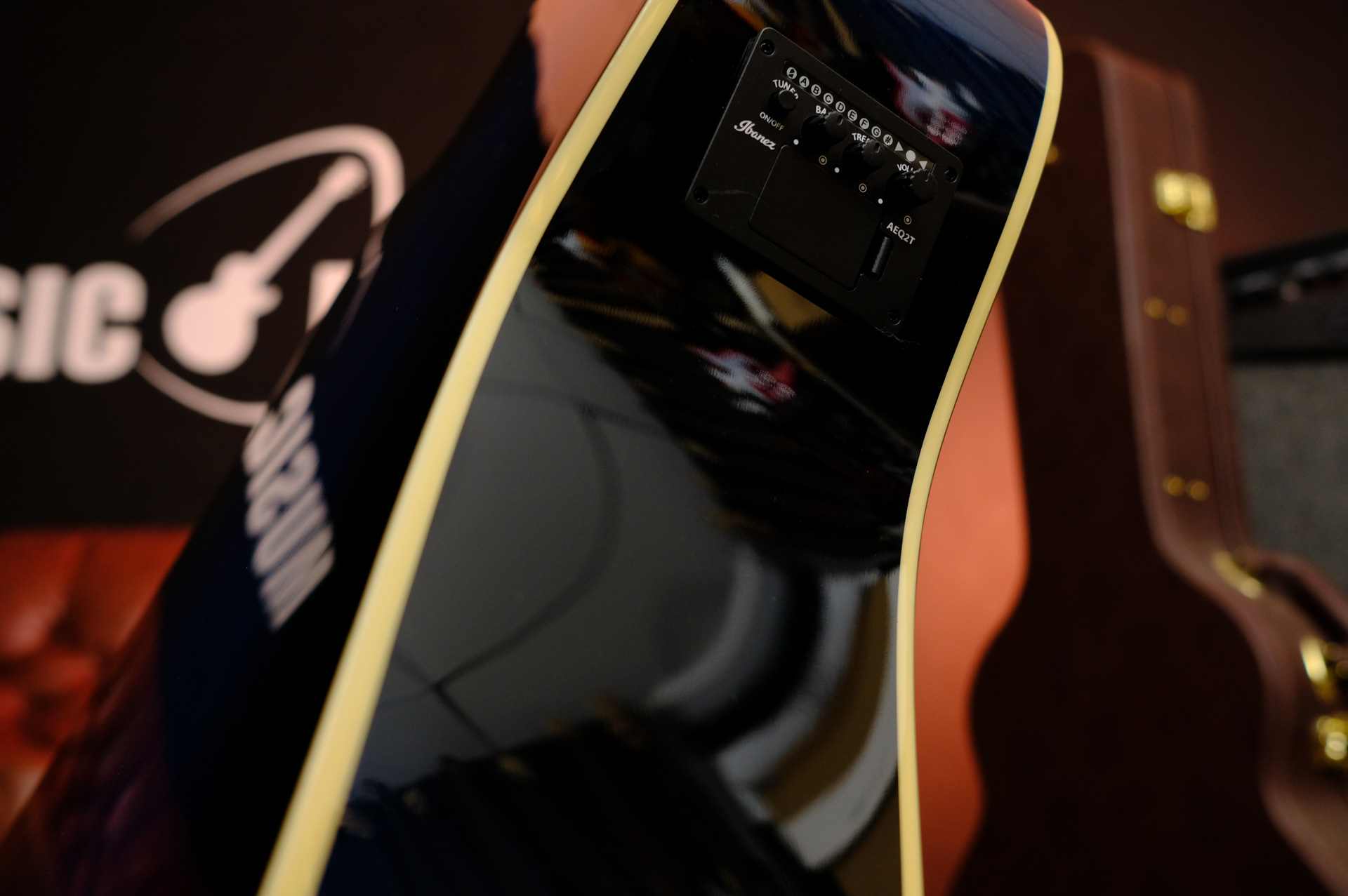 Электроакустическая гитара IBANEZ PF15ECE TBS