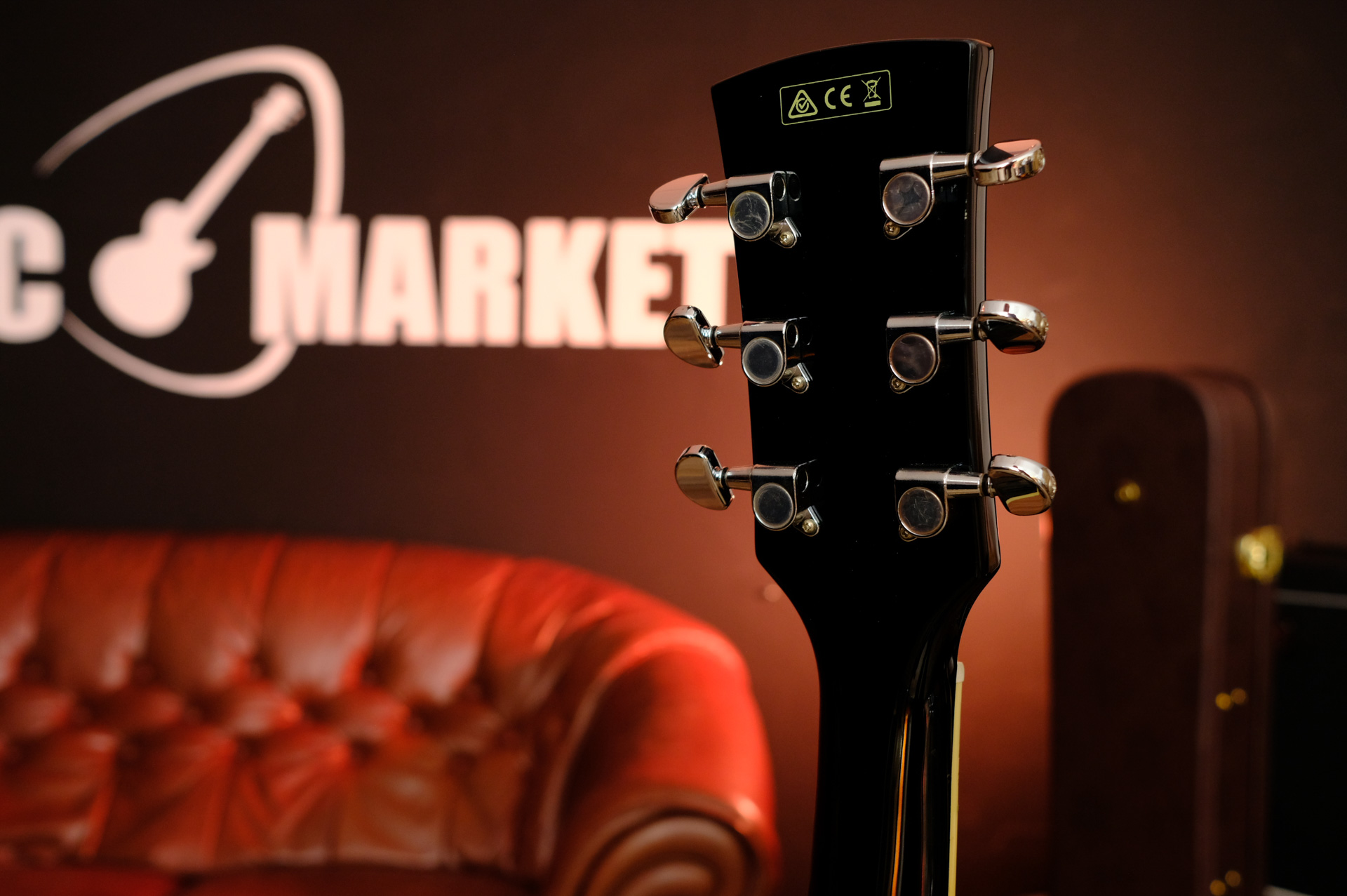 Гитара электроакустическая шестиструнная IBANEZ PF15ECE BK