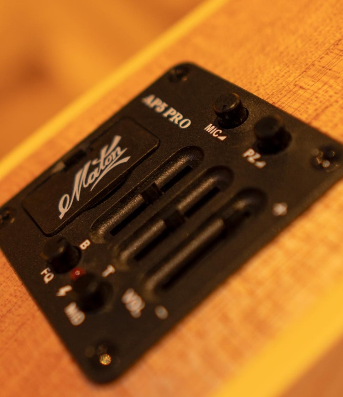 Электроакустическая гитара Maton PERFORMER