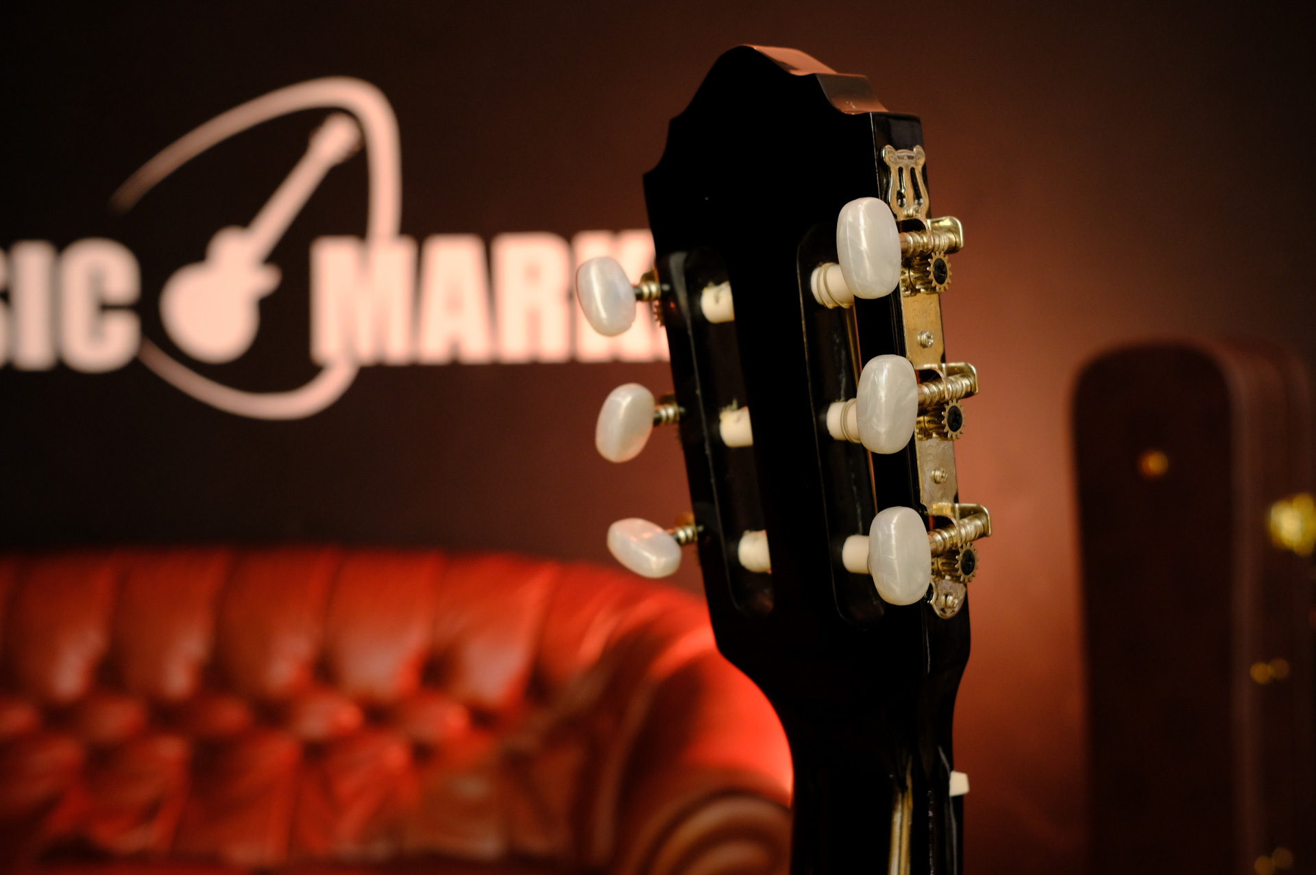 Классическая гитара 4/4 VESTON C-45 A