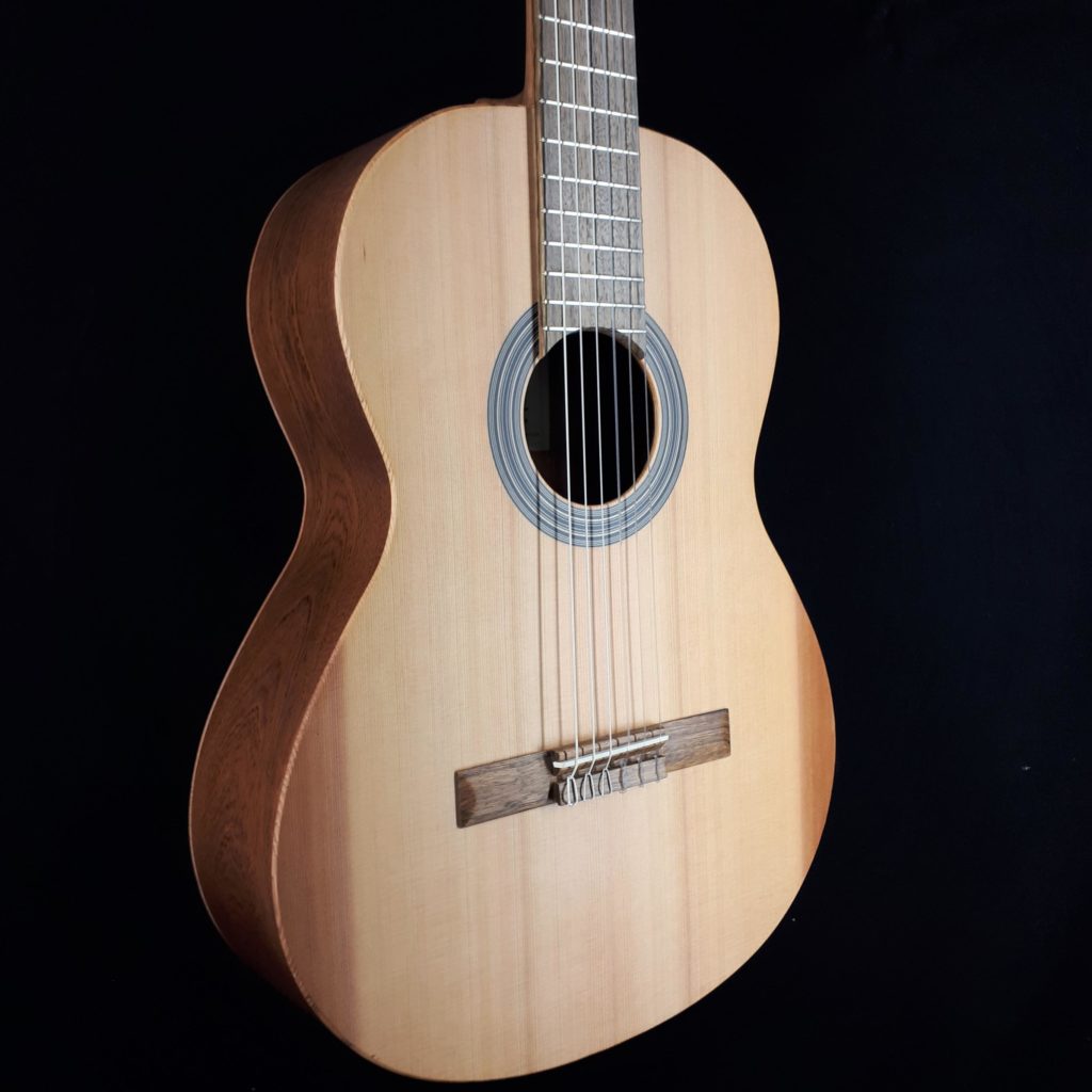 7.907 Laqant Классическая гитара, Alhambra