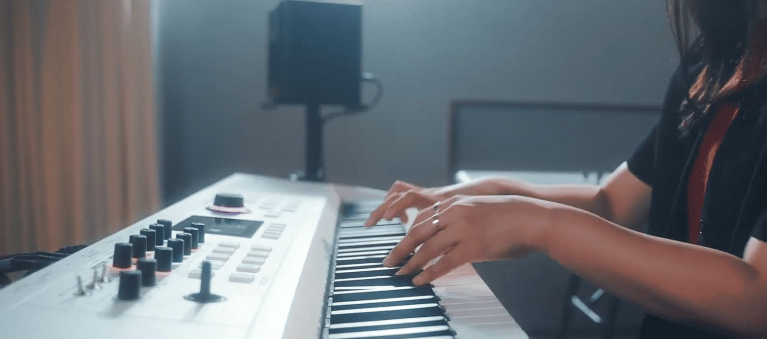 Цифровое пианино Kurzweil SP7 WH