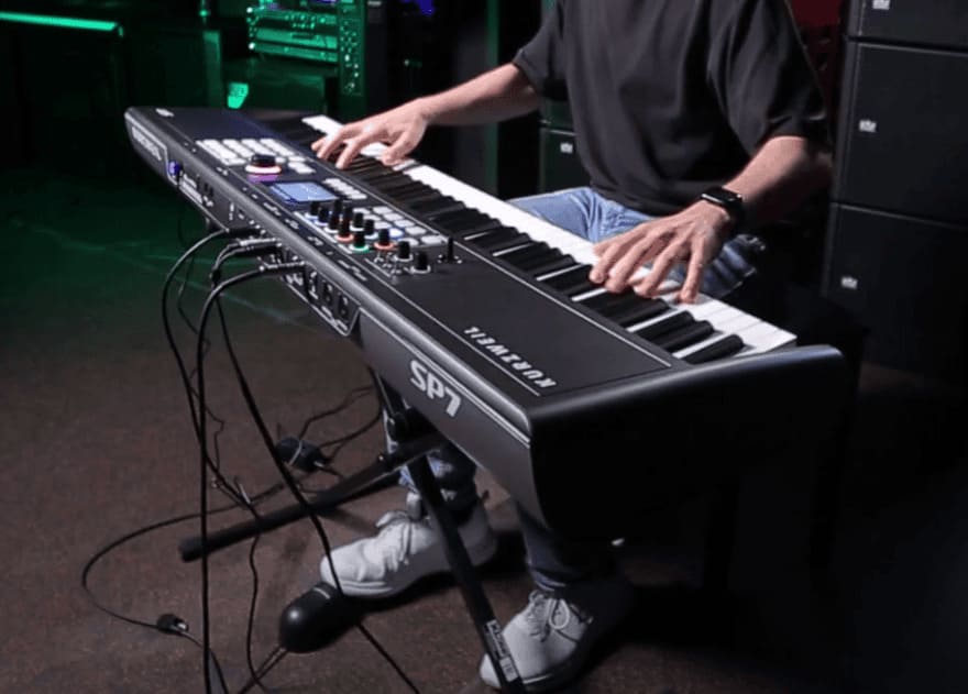 Цифровое пианино Kurzweil SP7 WH