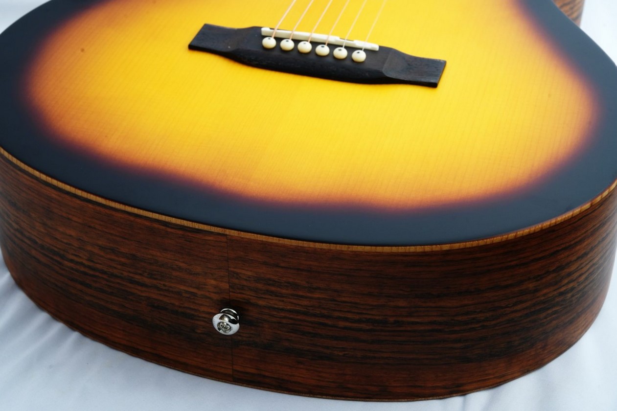 W71-SB Акустическая гитара, с вырезом, санберст, Luxars