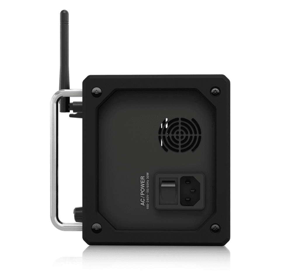 Микшерный пульт цифровой Midas MR 18