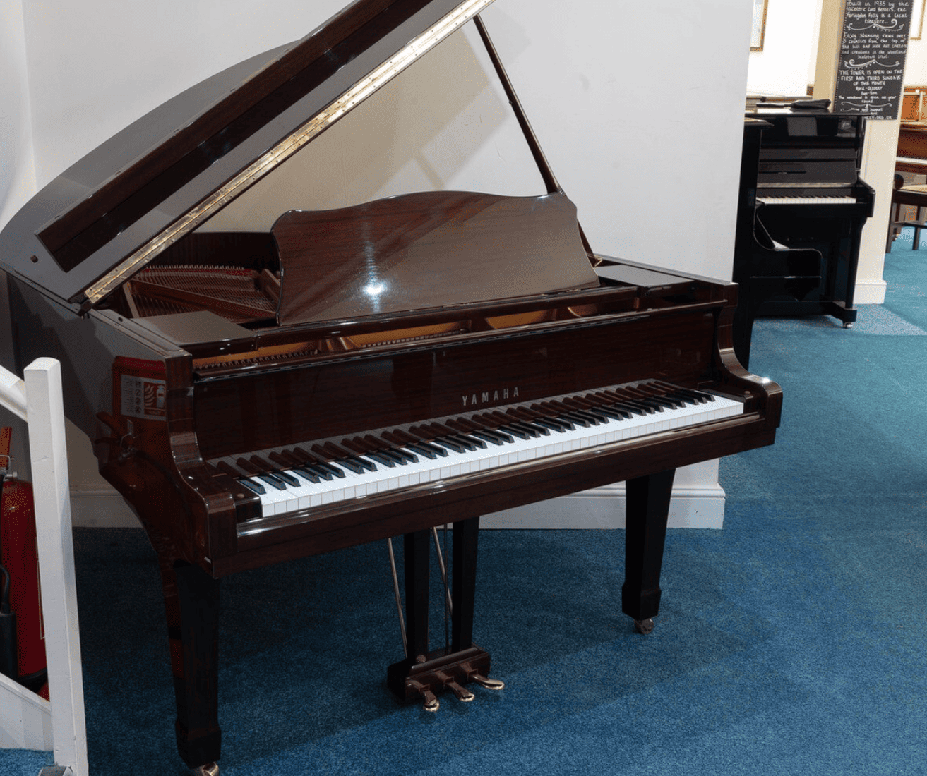 Рояль Yamaha C1X PM - красное полированное дерево