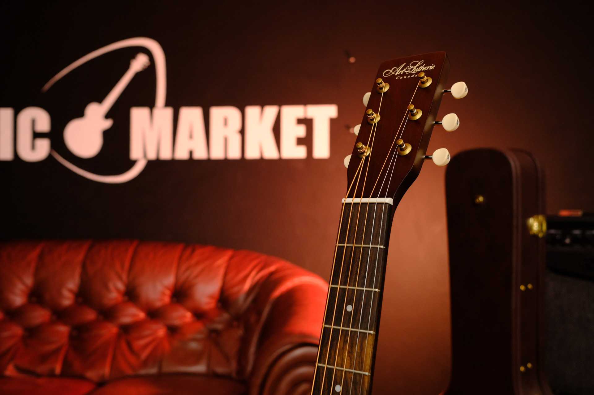 Акустическая гитара, Art & Lutherie 045600 Americana Bourbon Burst