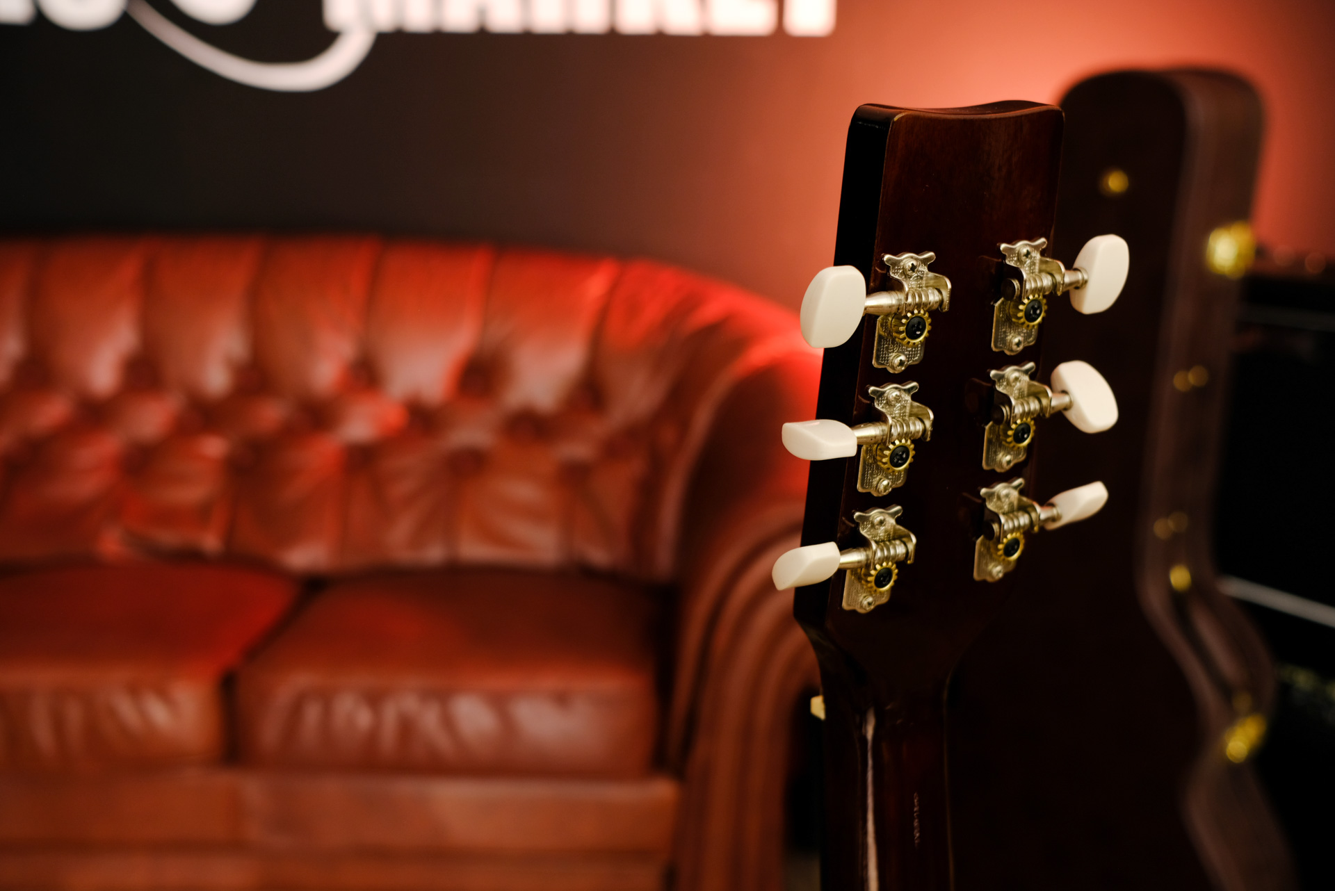 Акустическая гитара Brigitta C-81C-SB