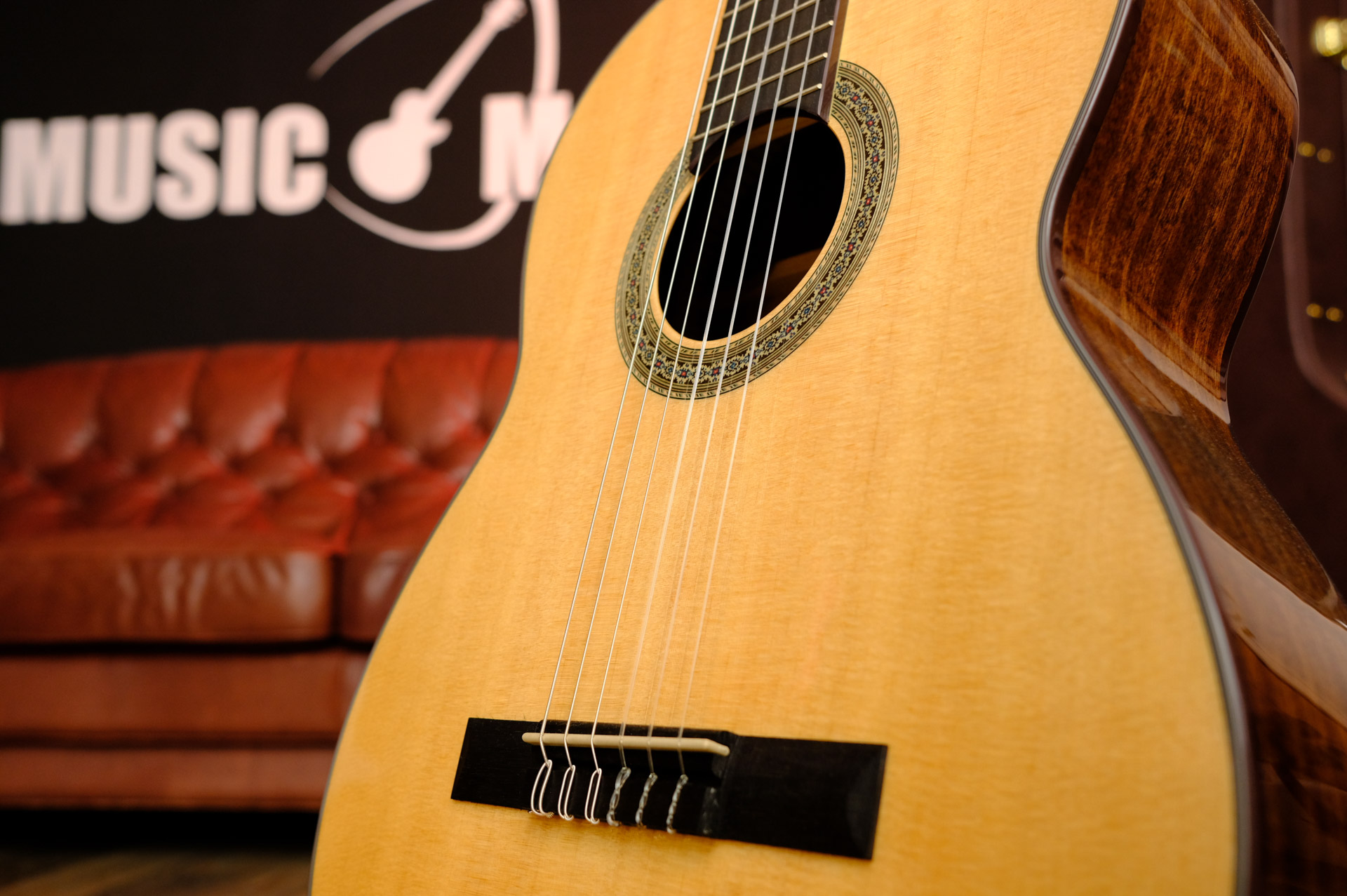 Классическая гитара Cort AC200-NAT