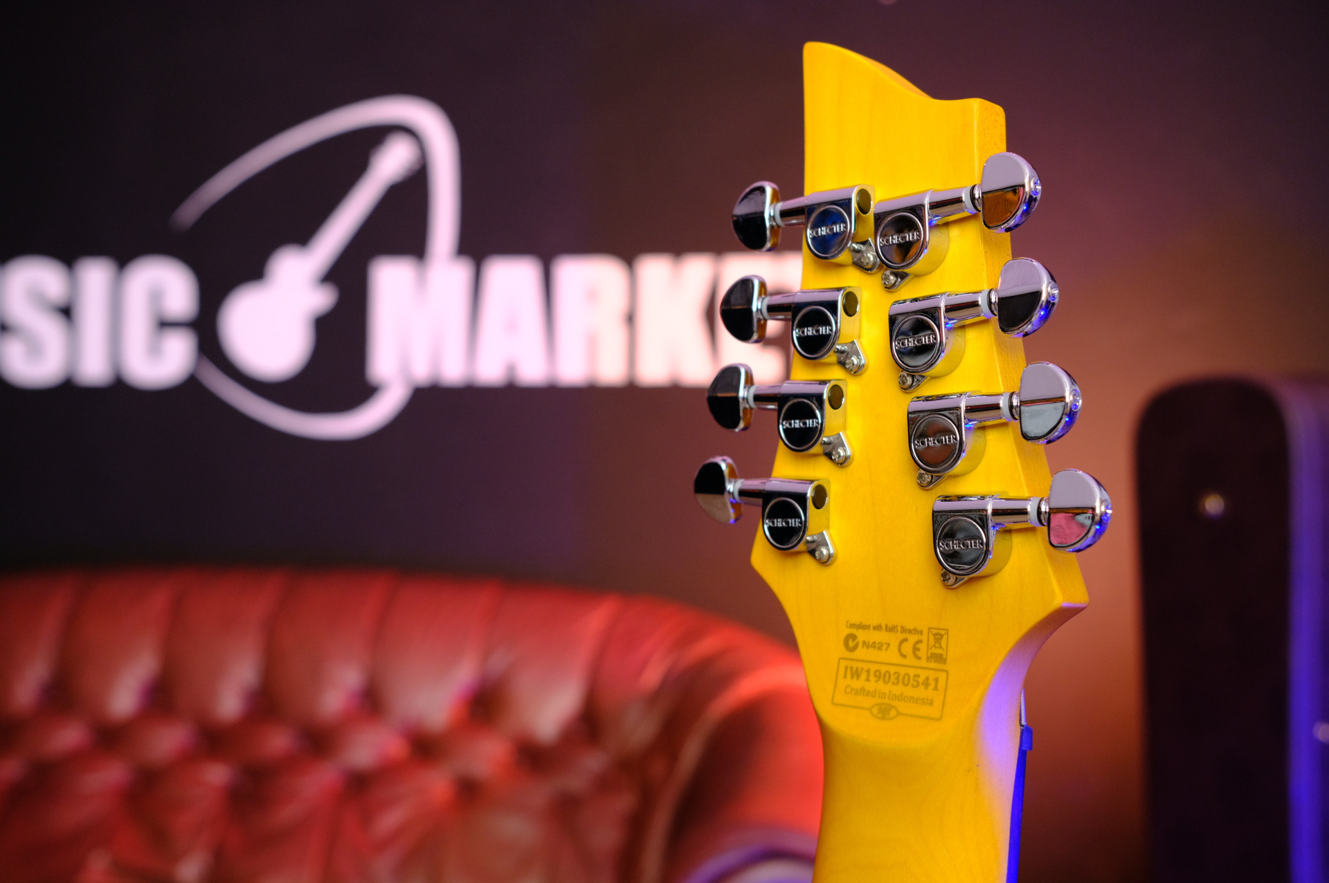 Электрогитара Schecter C-8 Deluxe SWHT