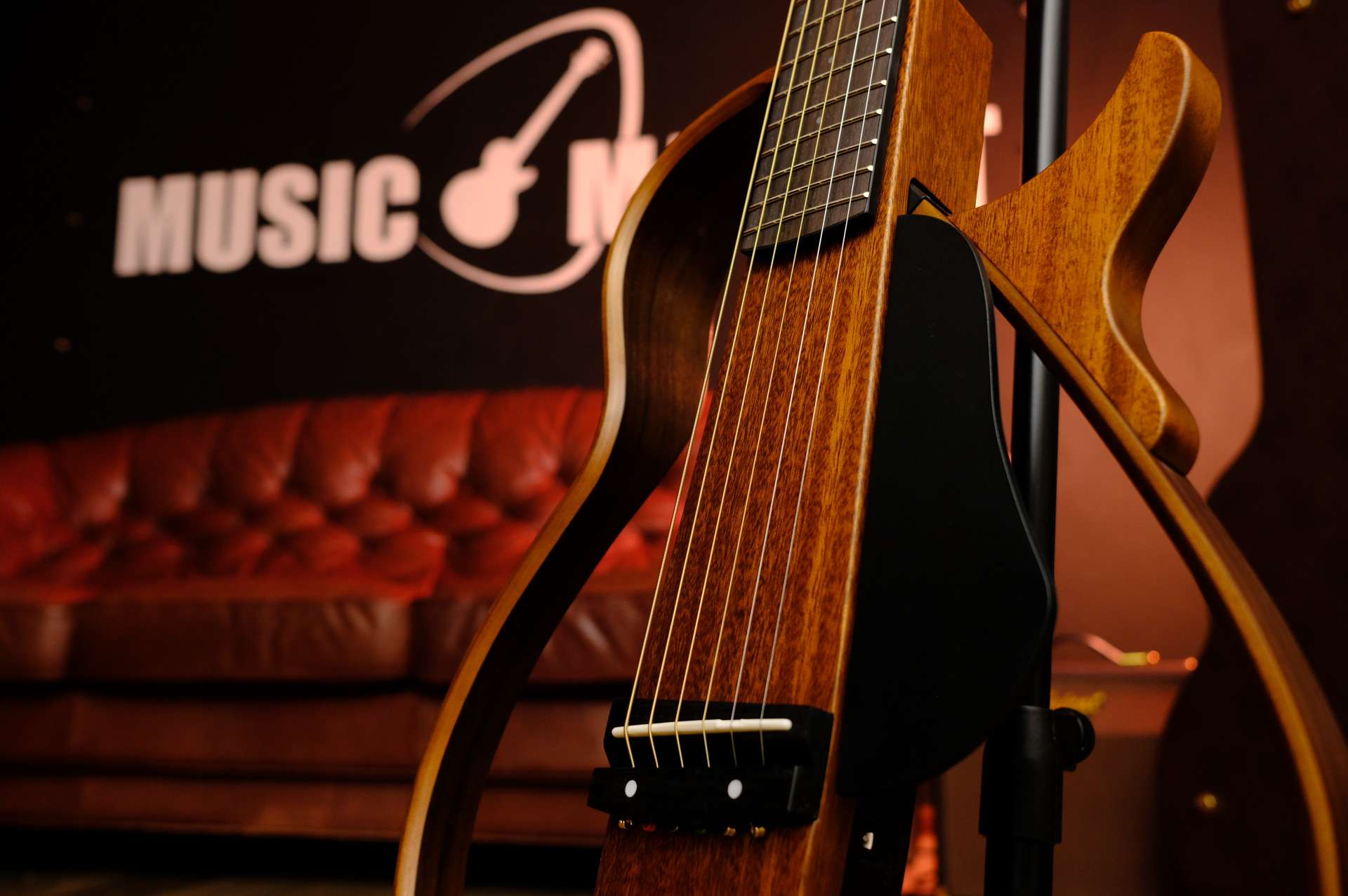 Безшумная электроакустическая гитара Yamaha Silent SLG200S NT