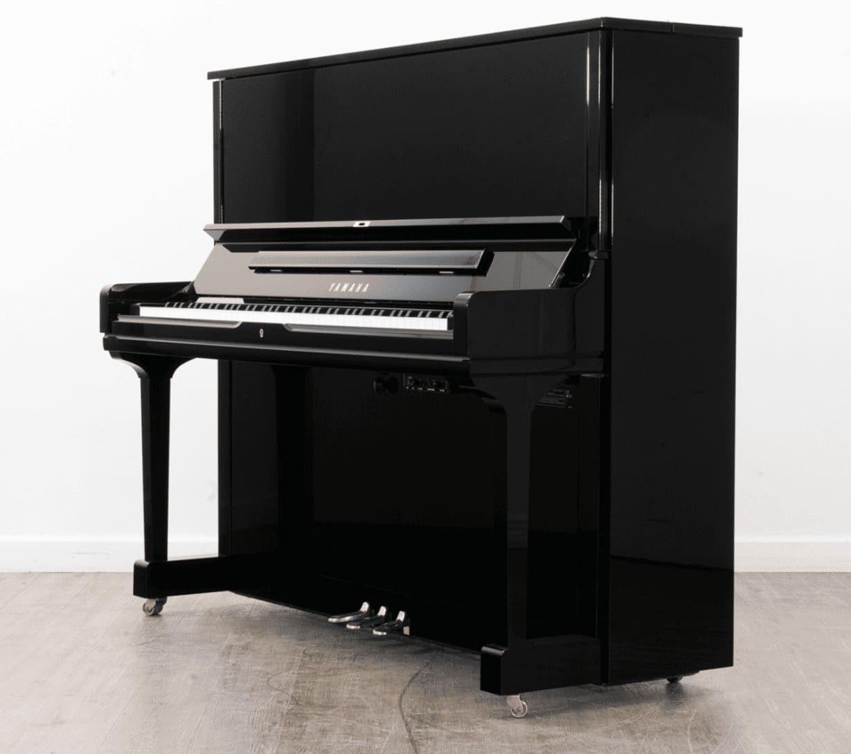 Акустическое пианино Yamaha YUS3 PE