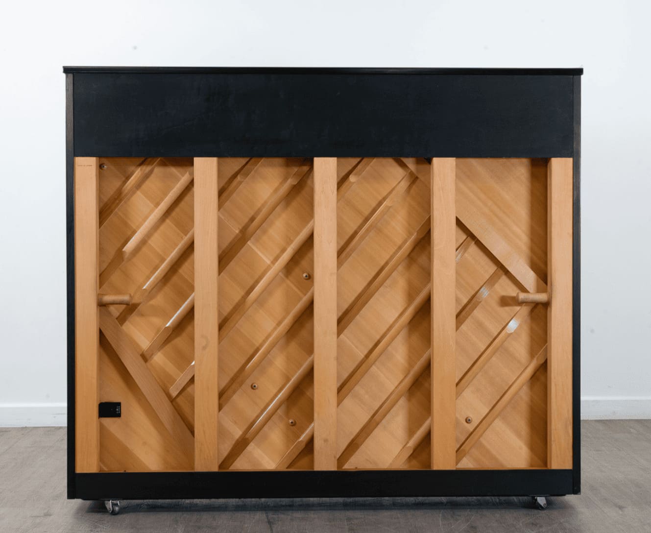 Акустическое пианино Yamaha YUS3 PE