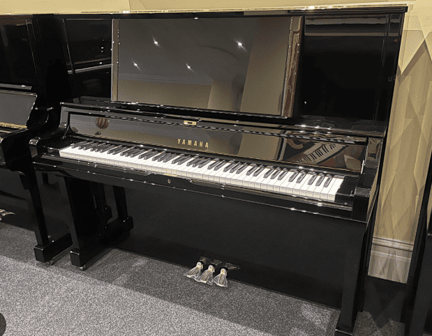 Акустическое пианино Yamaha YUS5 PE