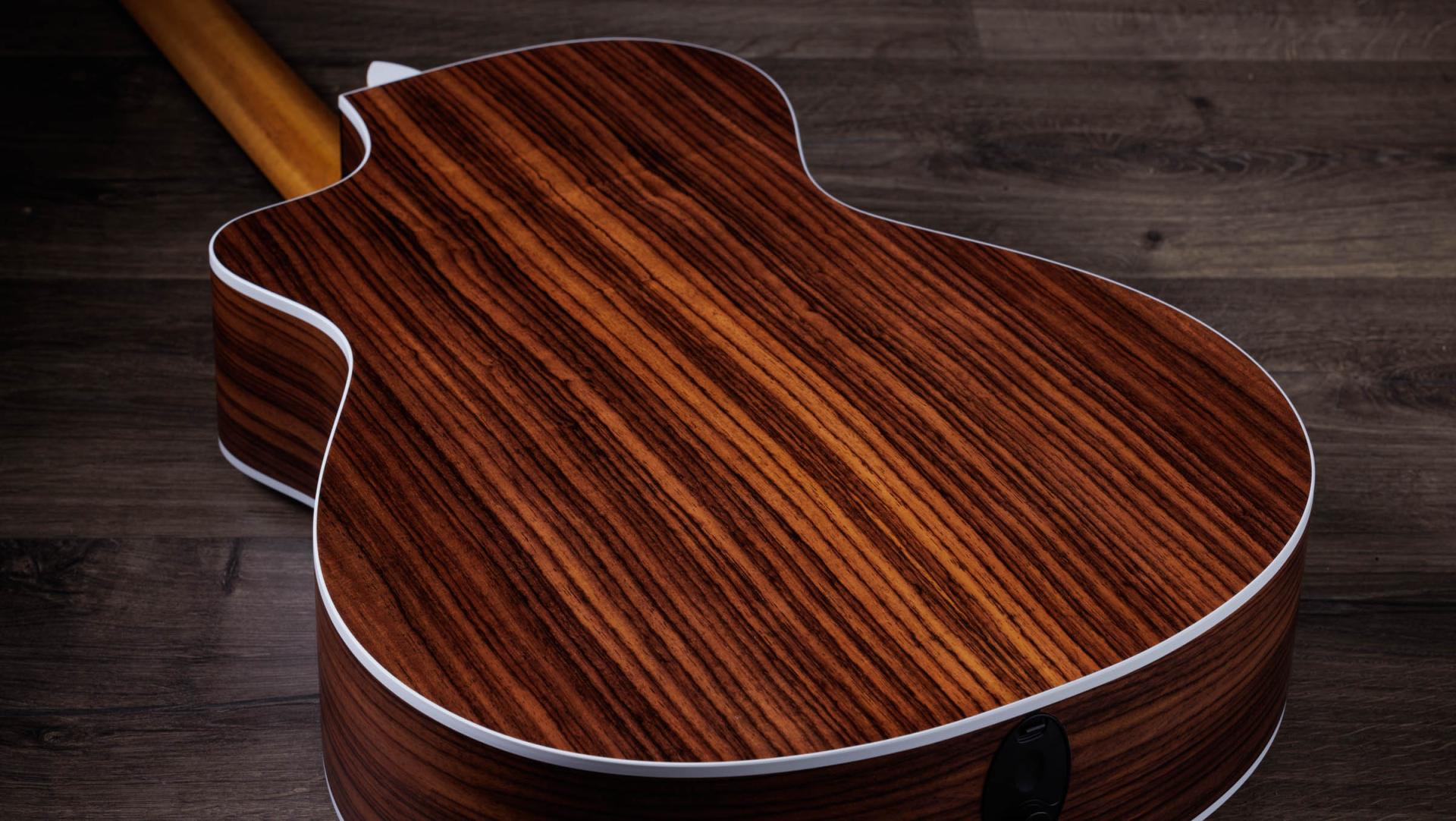 Электроакустическая гитара Taylor 212ce