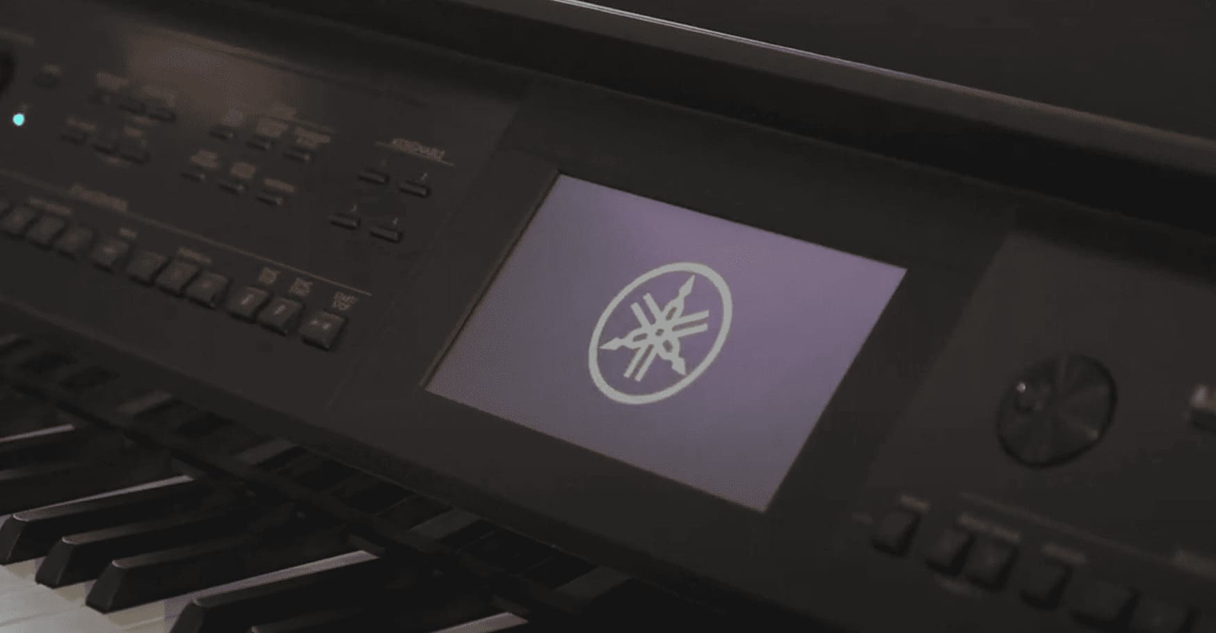 Цифровое пианино Yamaha Clavinova CVP-905 B - чёрный