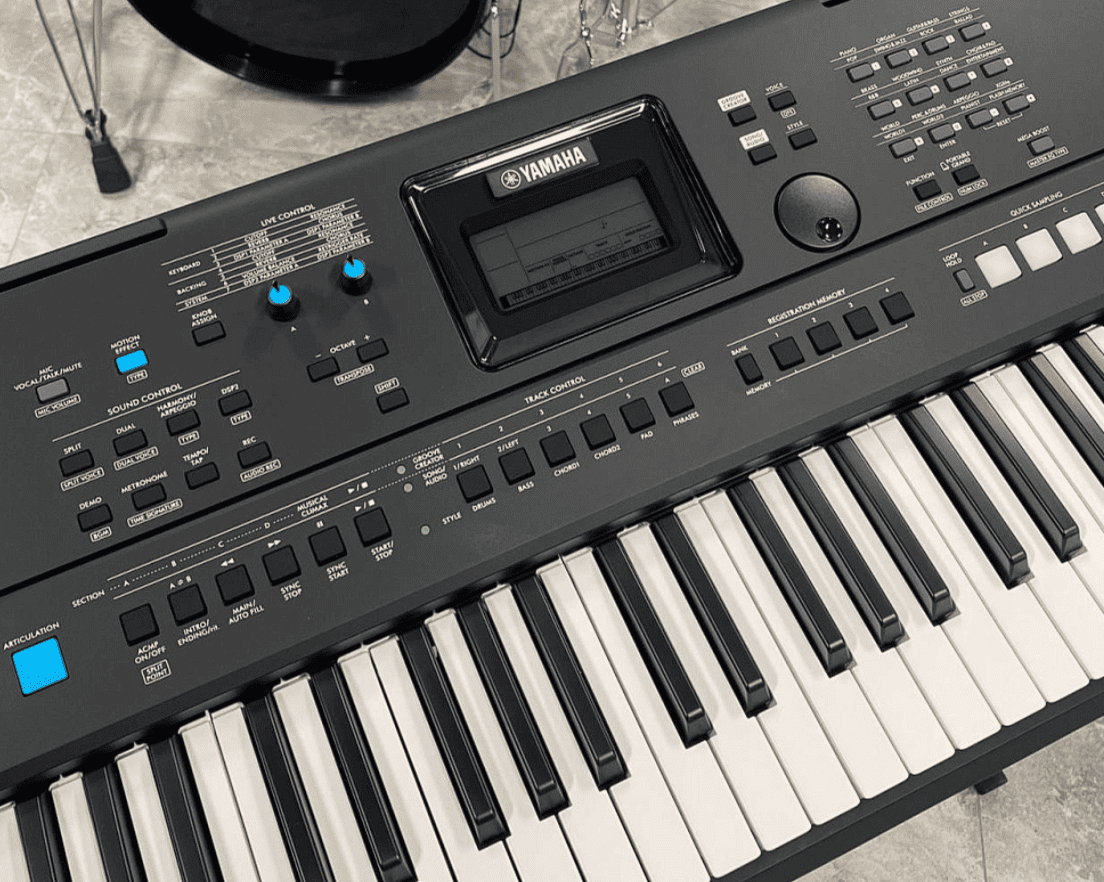 Синтезатор Yamaha PSR-EW425